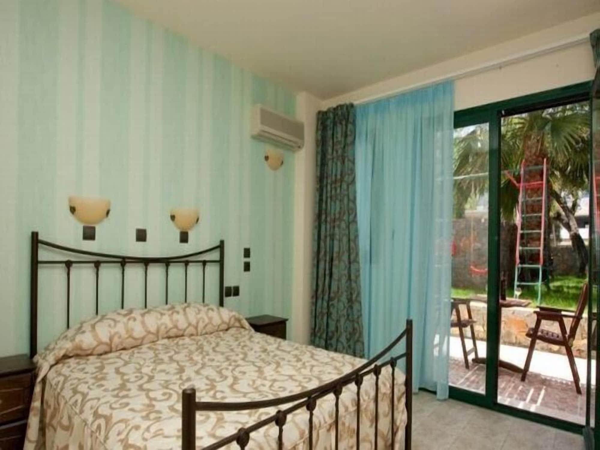 Dias Hotel & Apts Stalida Bagian luar foto